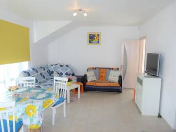 Фотографии Апартаменты Geltoni apartamentai г. Паланга (Литва) №4 Фото Апартаменты Geltoni apartamentai г. Паланга 4