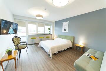 Фото номера Семейный номер с балконом Хостелы Symbiosis Hostel г. Паланга 3