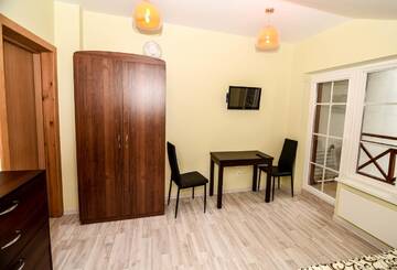 Фото номера Семейный номер с балконом Апарт-отели S&amp;S Apartments г. Паланга 13