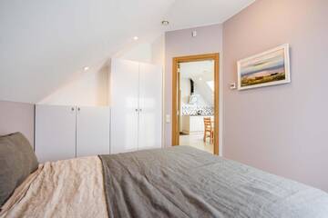 Фото номера Апартаменты с балконом Апартаменты Guest house "NEMIRSETUS" г. Паланга 10