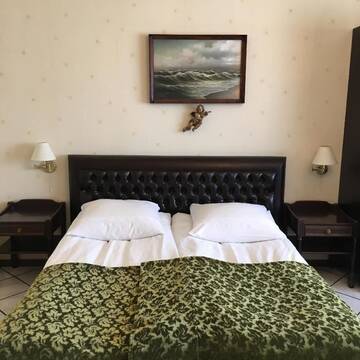 Фото номера Двухместный номер с 1 кроватью и балконом Отель Du Broliai г. Паланга 10
