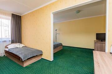 Фото номера Стандартный семейный номер Гостевой дом Guest House RELAX PALANGA г. Паланга 8
