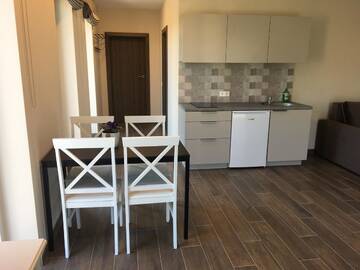 Фото номера Четырехместный номер Апарт-отели SKY Villa г. Паланга 6