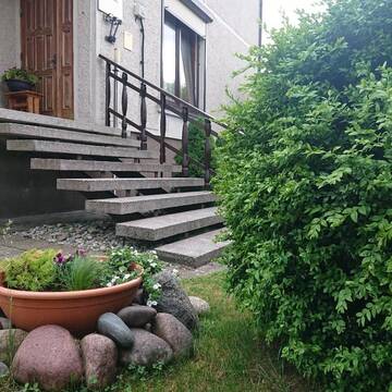 Фото номера Четырехместный номер эконом-класса с общей ванной комнатой Гостевой дом Poilsio Namai г. Паланга 11