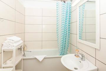 Фото номера Четырехместный номер эконом-класса Апартаменты Maironio 23 apartments г. Паланга 5