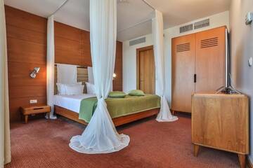 Фото номера Суперлюкс с доступом в спа-центр - Здание Luxury Отель Palanga Life Balance SPA Hotel г. Паланга 3
