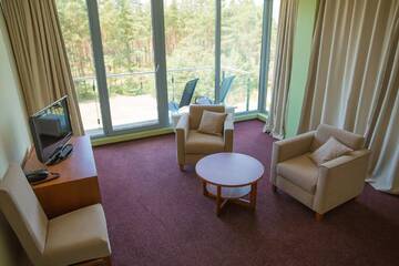 Фото номера Люкс-апартаменты с доступом в спа-центр Отель Meduza Hotel г. Паланга 3