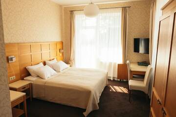Фото номера Двухместный номер с 1 кроватью и балконом Отель Hotel Vila Diemedis г. Паланга 6